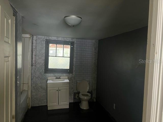 Image 11 of 11 For 1055 Dudley Avenue
