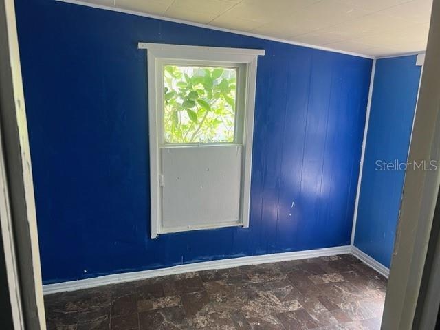 Image 3 of 11 For 1055 Dudley Avenue
