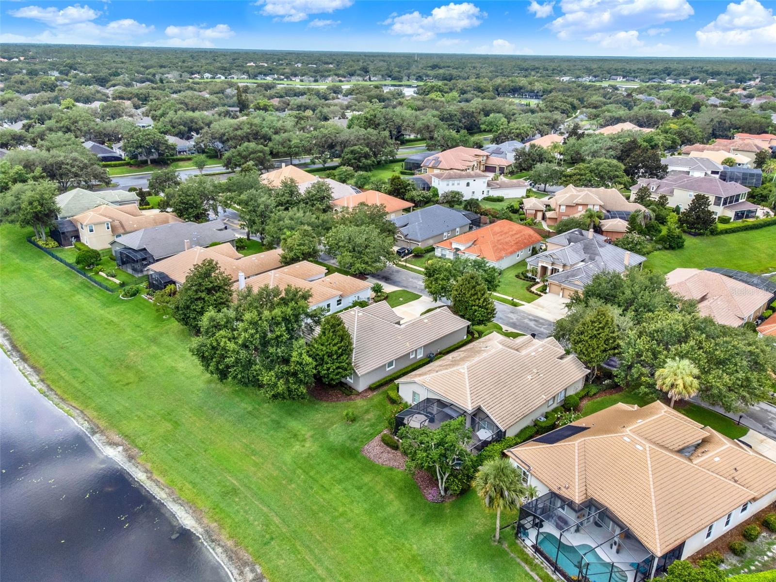 Image 45 of 67 For 1260 Saint Albans Loop