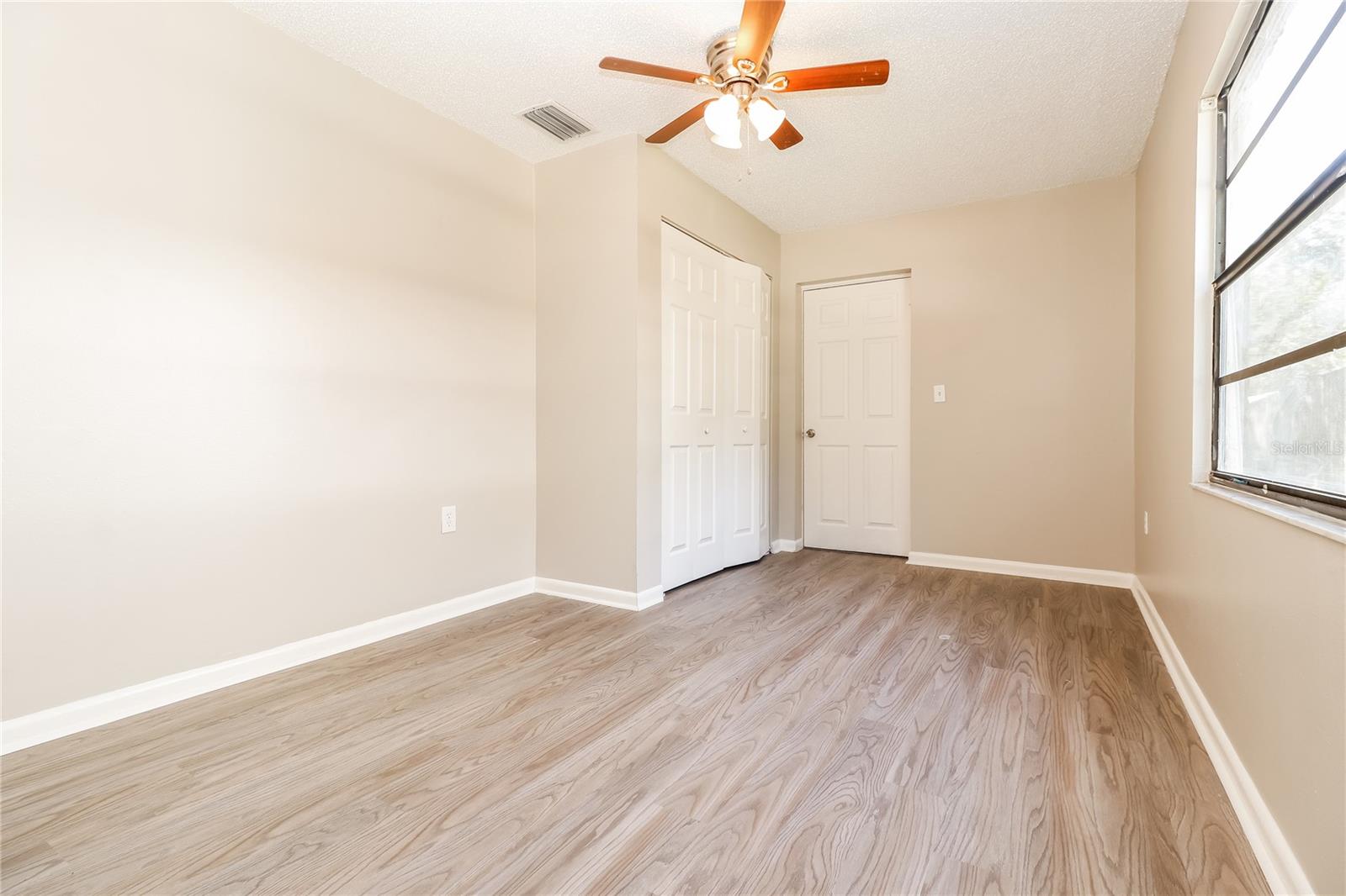 Image 12 of 16 For 1813 Diana Street