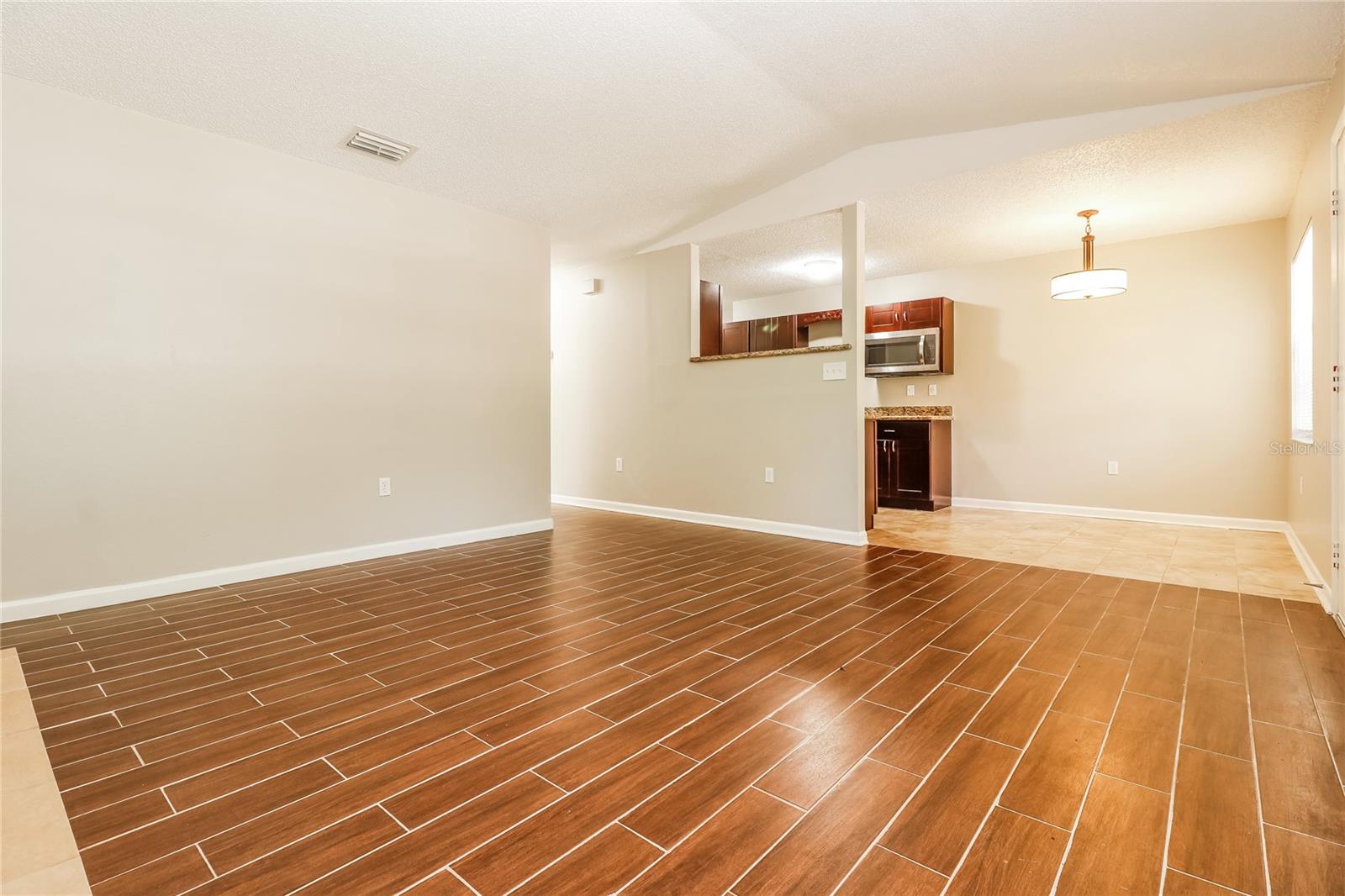 Image 5 of 16 For 1813 Diana Street