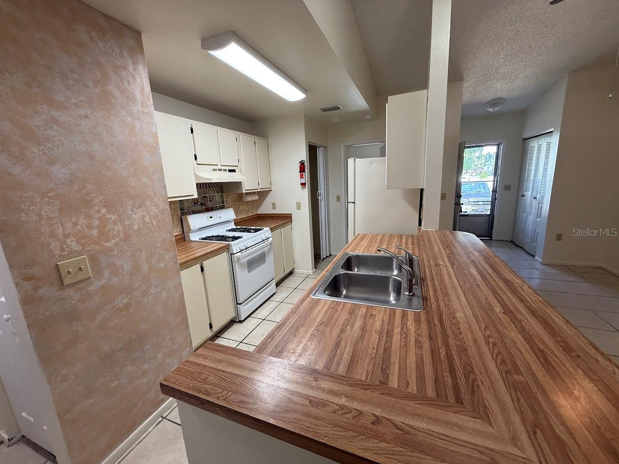 Image 9 of 23 For 1230 Westside Drive