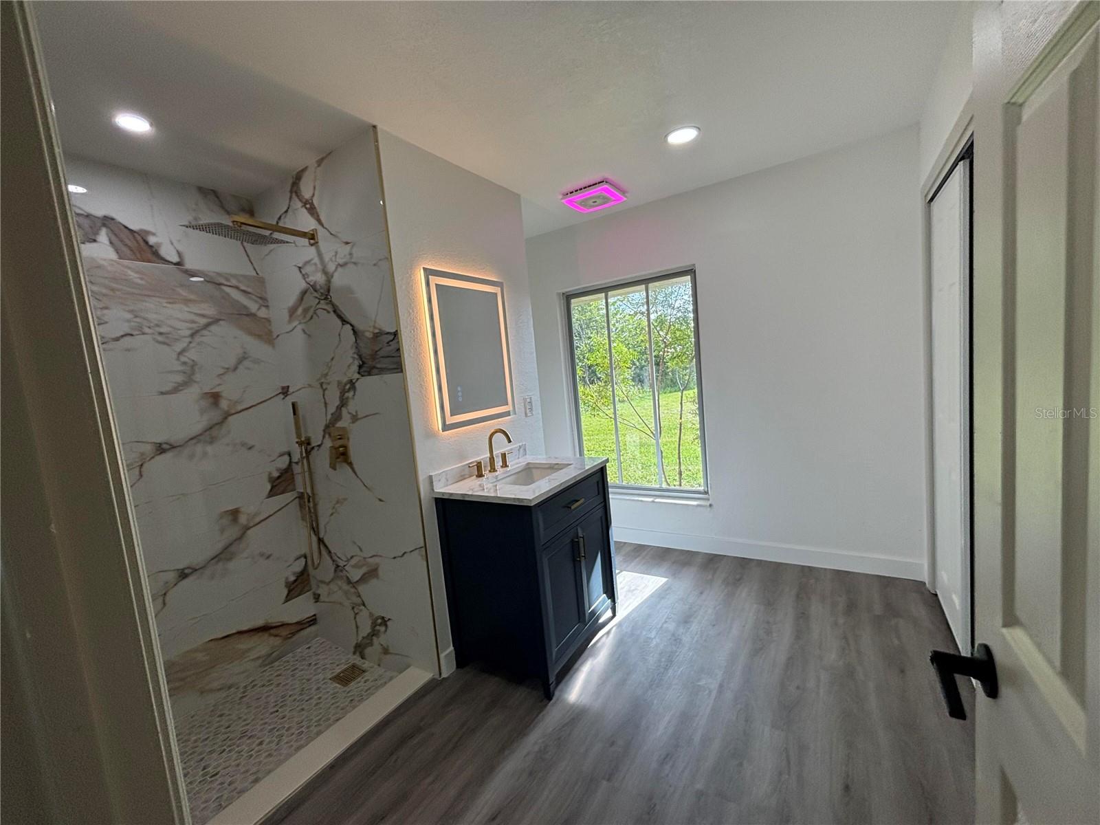 Image 10 of 28 For 7671 Red Grange Boulevard