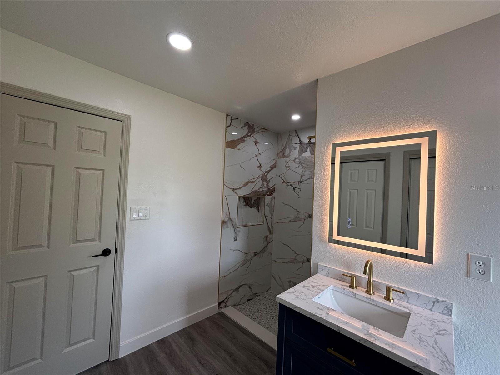 Image 11 of 28 For 7671 Red Grange Boulevard