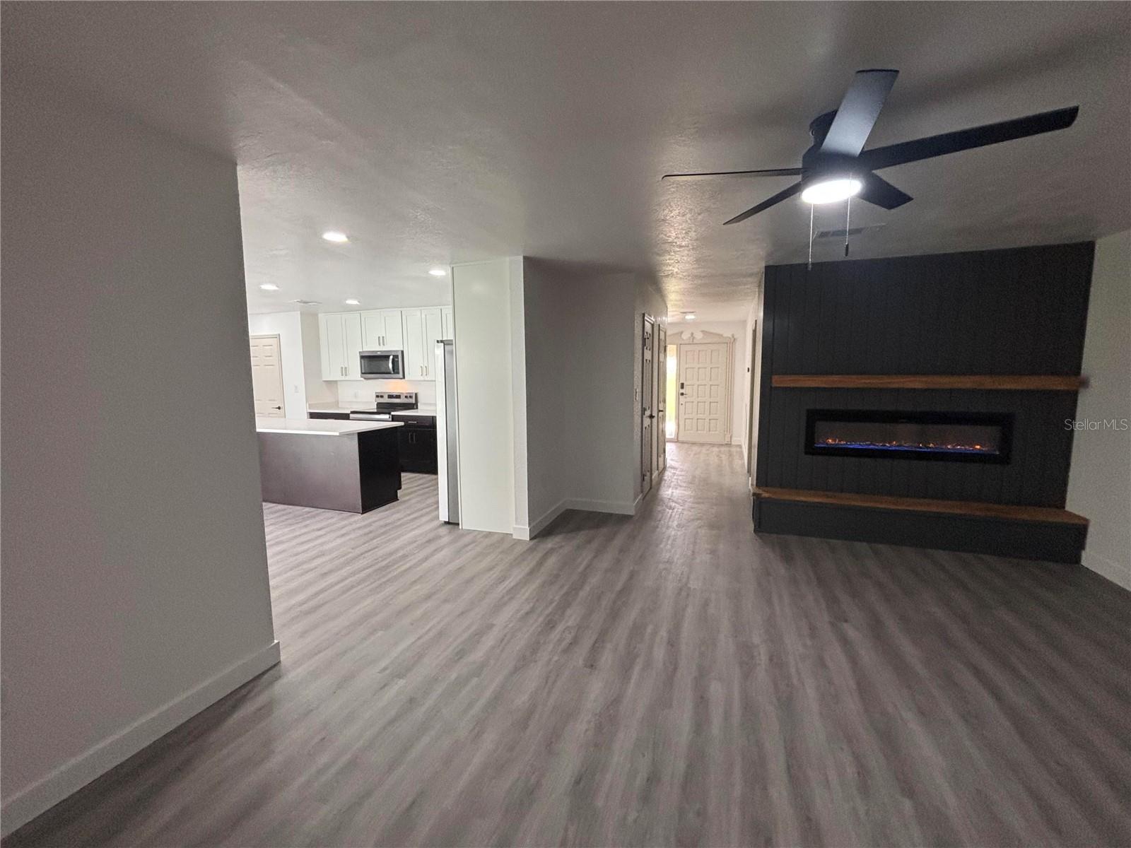Image 13 of 28 For 7671 Red Grange Boulevard