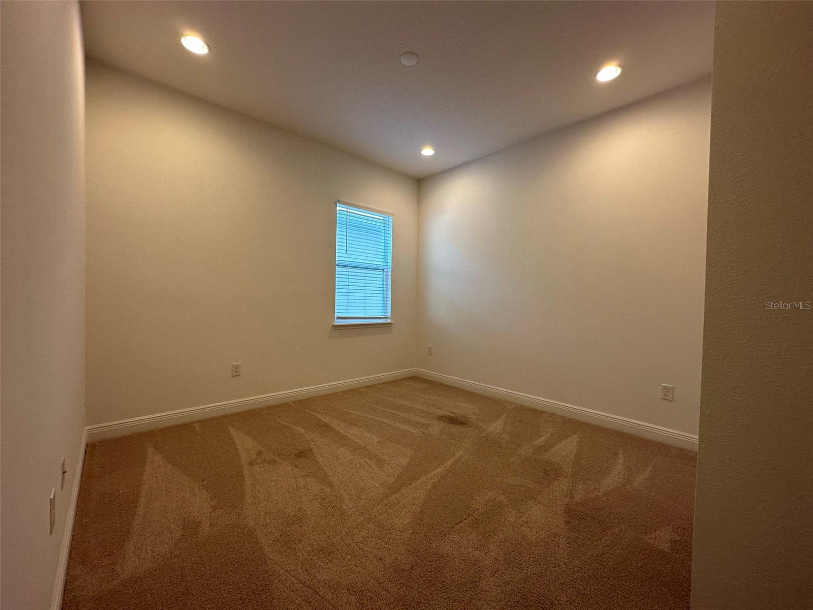 Image 10 of 20 For 15095 Mayberry Drive