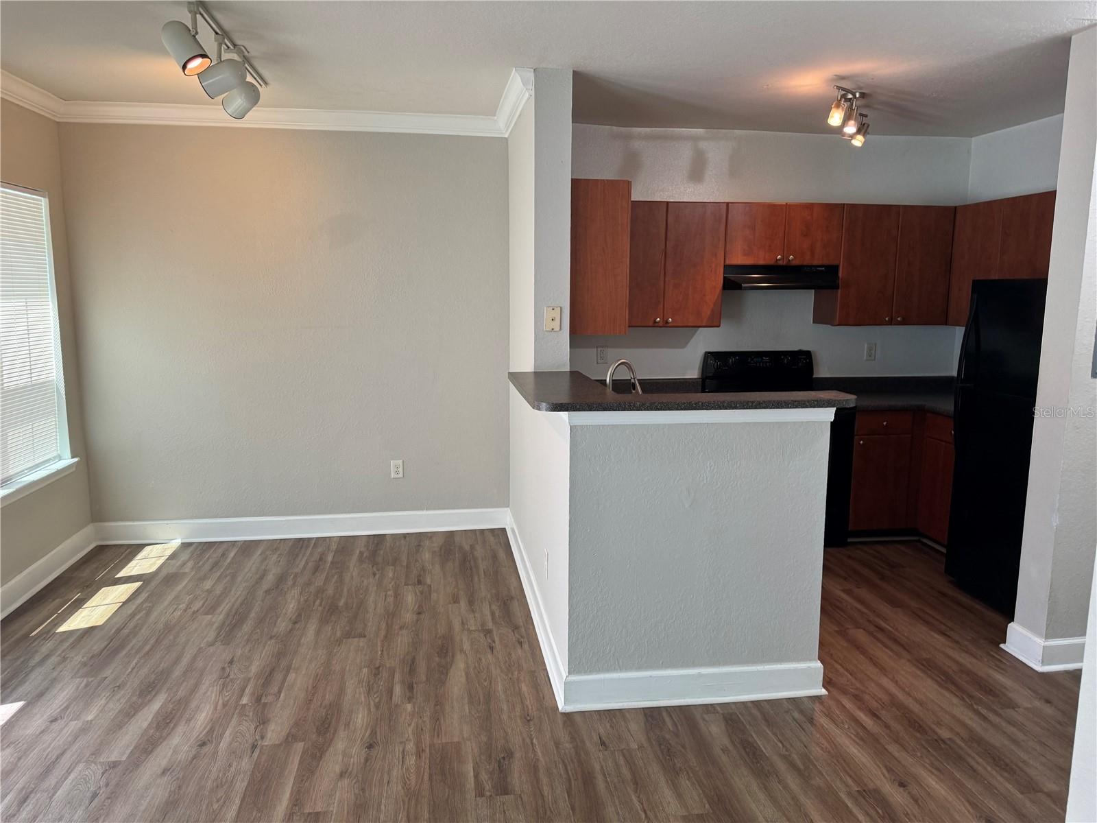 Image 4 of 16 For 300 South Street 2016