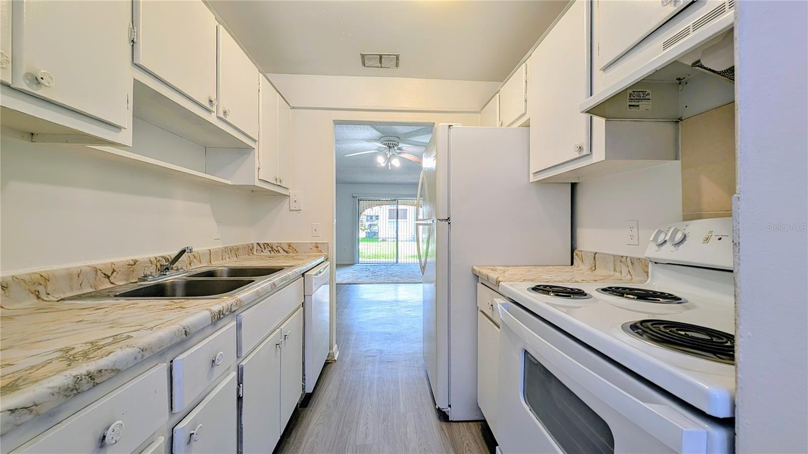 Image 3 of 6 For 5957 Casa Del Rey Circle A