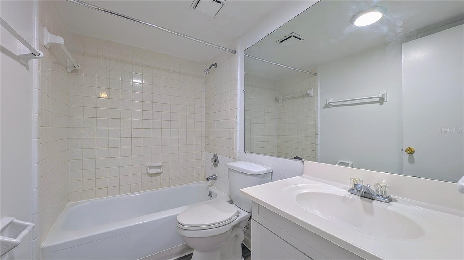 Image 5 of 6 For 5957 Casa Del Rey Circle A