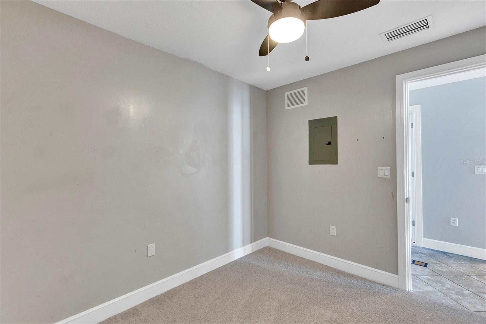 Image 3 of 30 For 101 Eola Drive 620