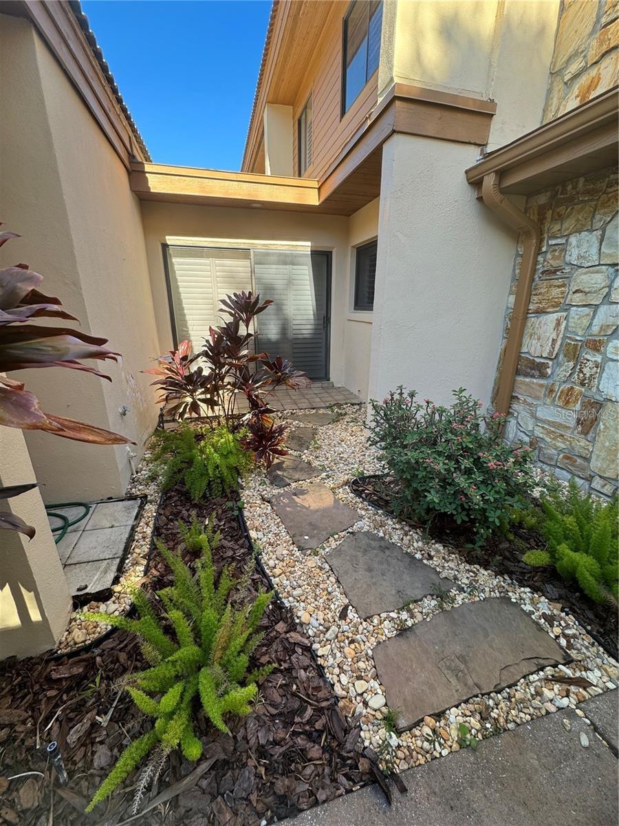 Image 24 of 31 For 140 Bridlewood Lane