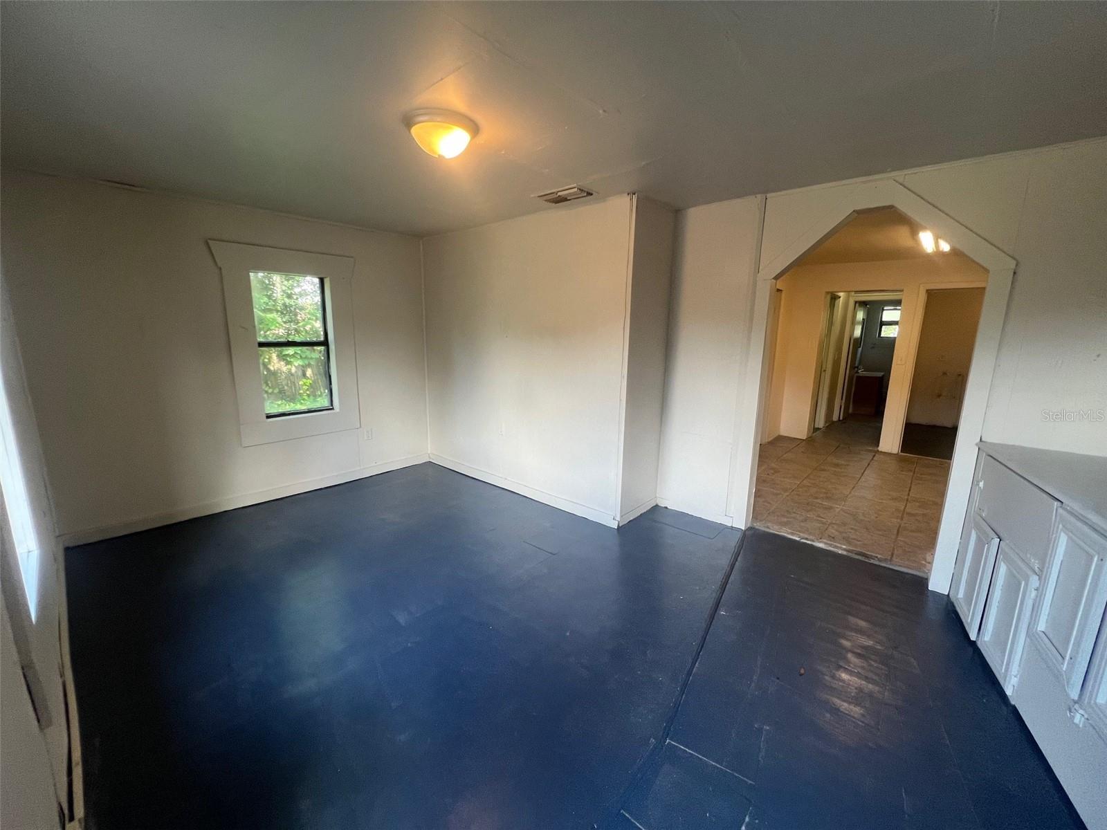 Image 2 of 8 For 1290 Henson Lane 1