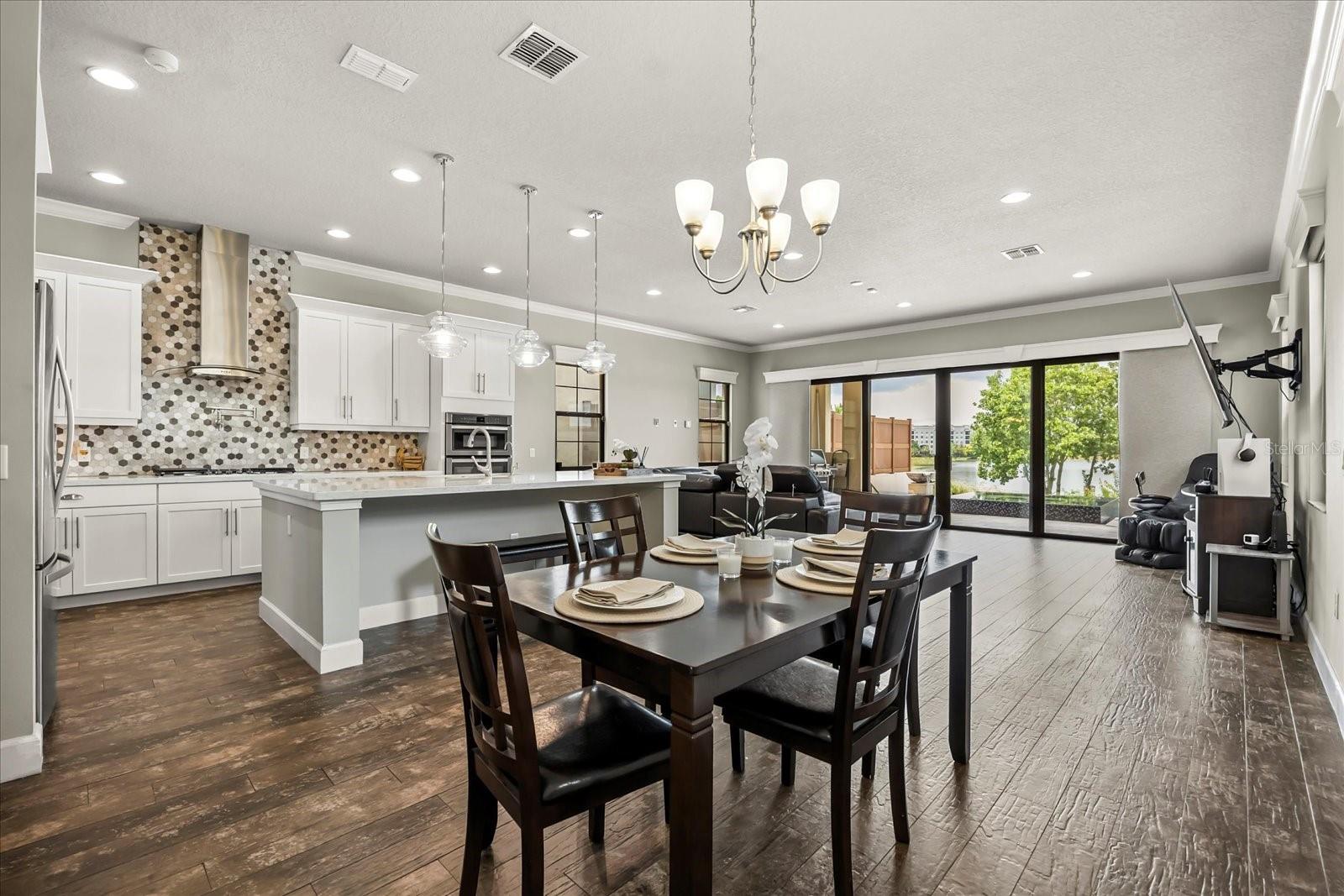Image 10 of 76 For 7633 Toscana Boulevard