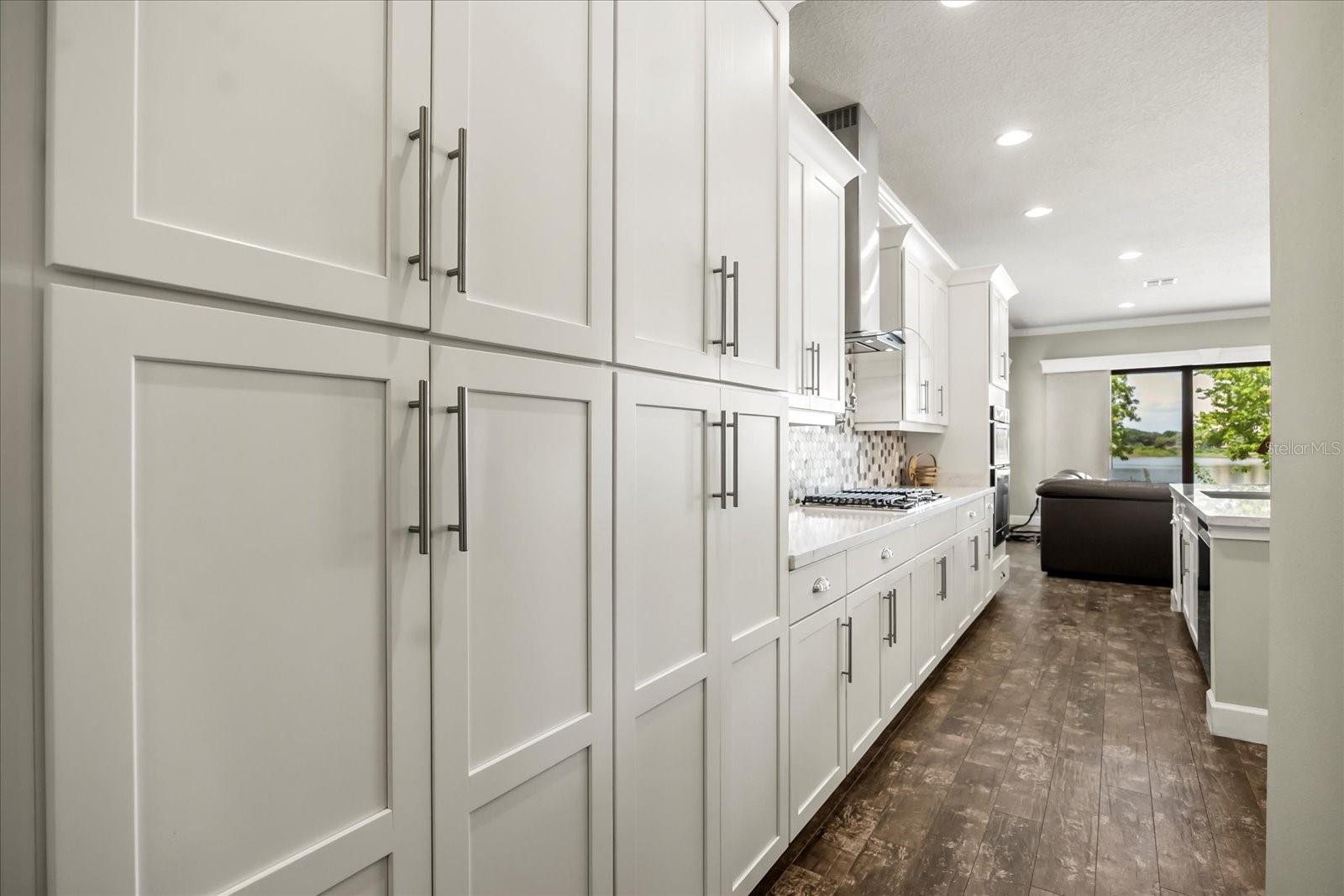 Image 12 of 76 For 7633 Toscana Boulevard