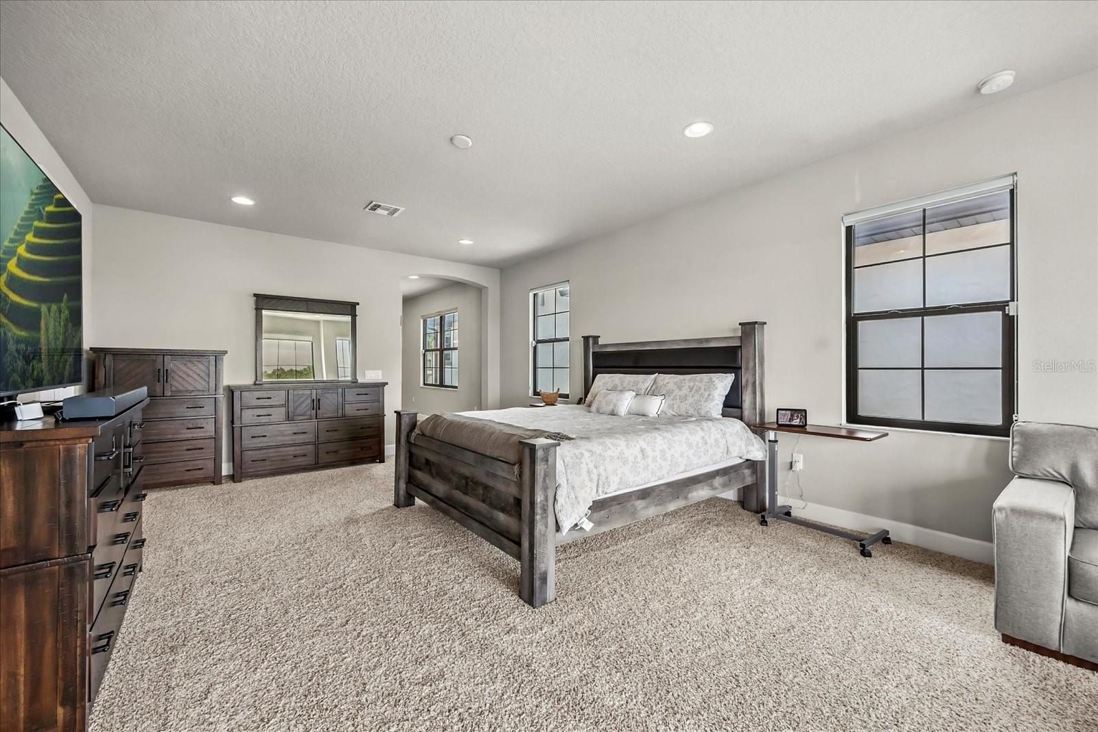 Image 19 of 76 For 7633 Toscana Boulevard