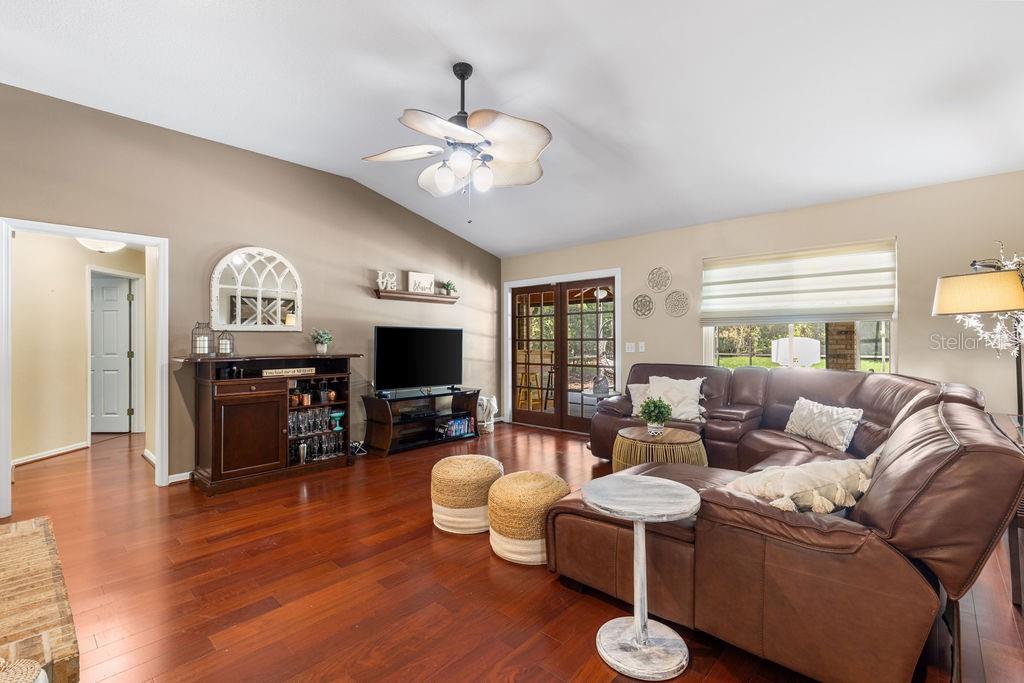 Image 17 of 39 For 11634 Nellie Oaks Bend