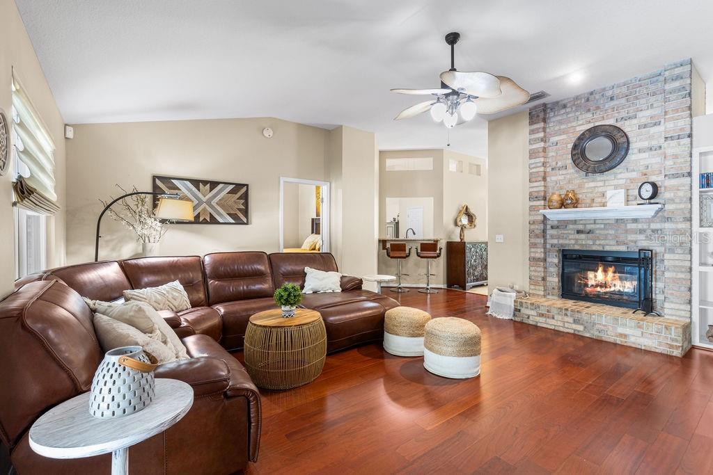 Image 19 of 39 For 11634 Nellie Oaks Bend