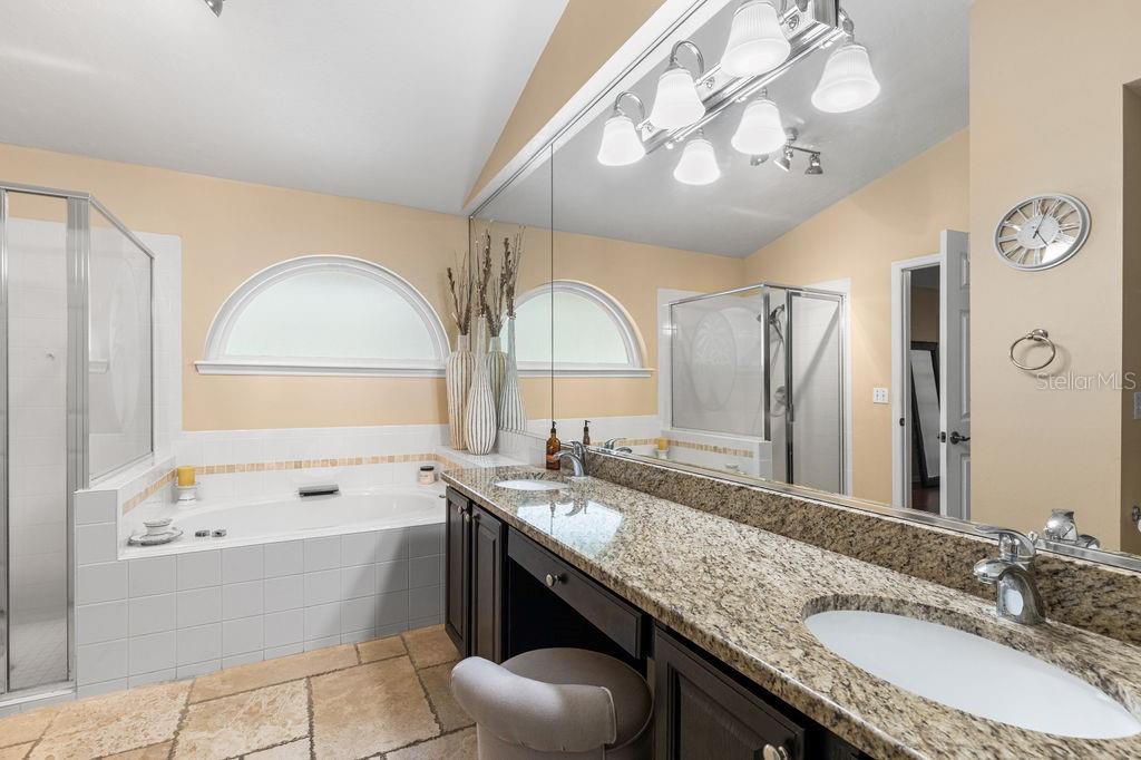Image 23 of 39 For 11634 Nellie Oaks Bend