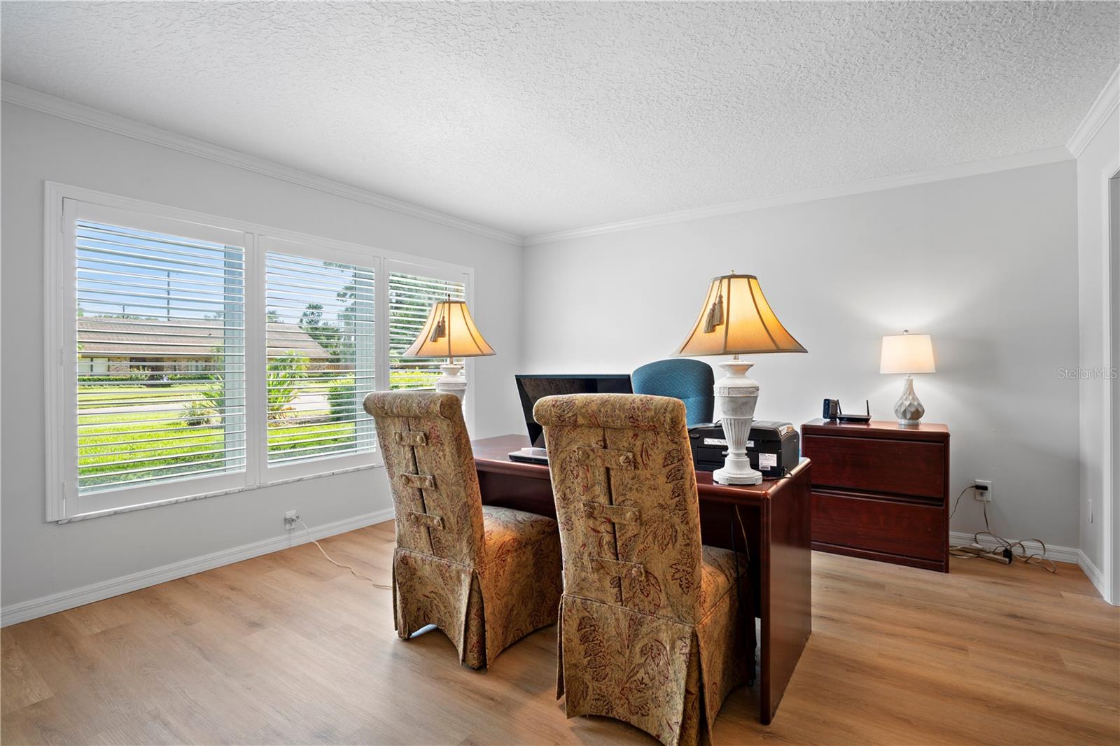 Image 23 of 81 For 2417 Pershing Oaks Place