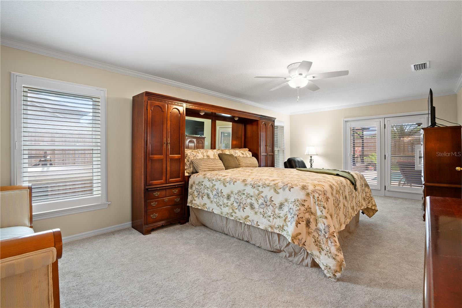 Image 27 of 81 For 2417 Pershing Oaks Place