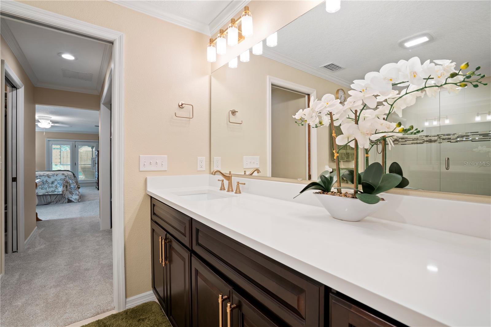 Image 32 of 81 For 2417 Pershing Oaks Place