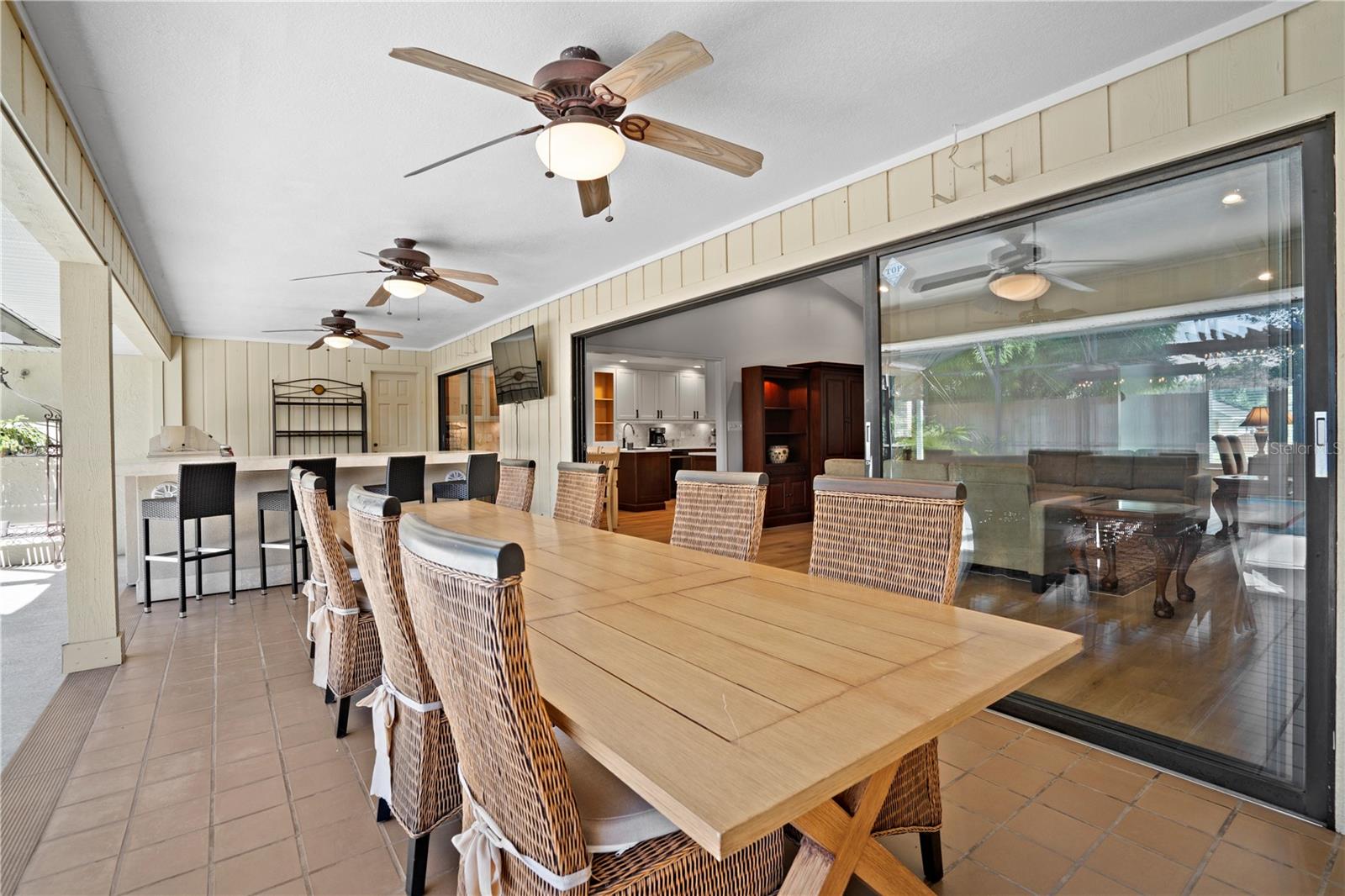Image 45 of 81 For 2417 Pershing Oaks Place