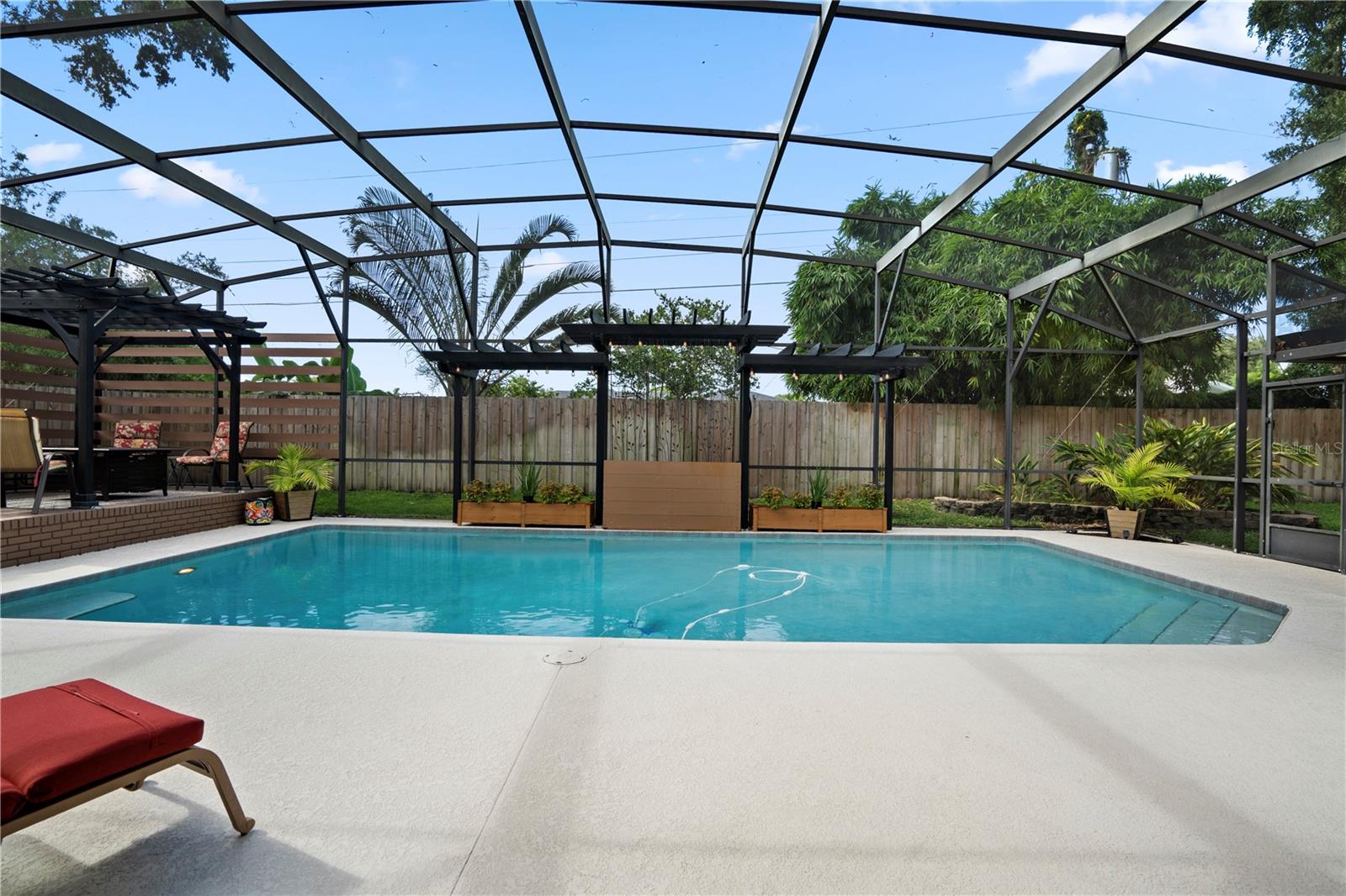 Image 62 of 81 For 2417 Pershing Oaks Place