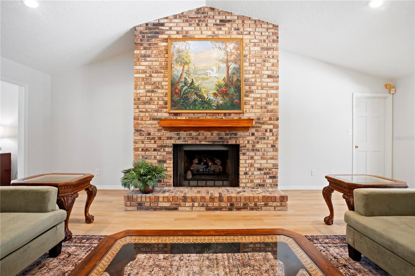 Image 7 of 81 For 2417 Pershing Oaks Place
