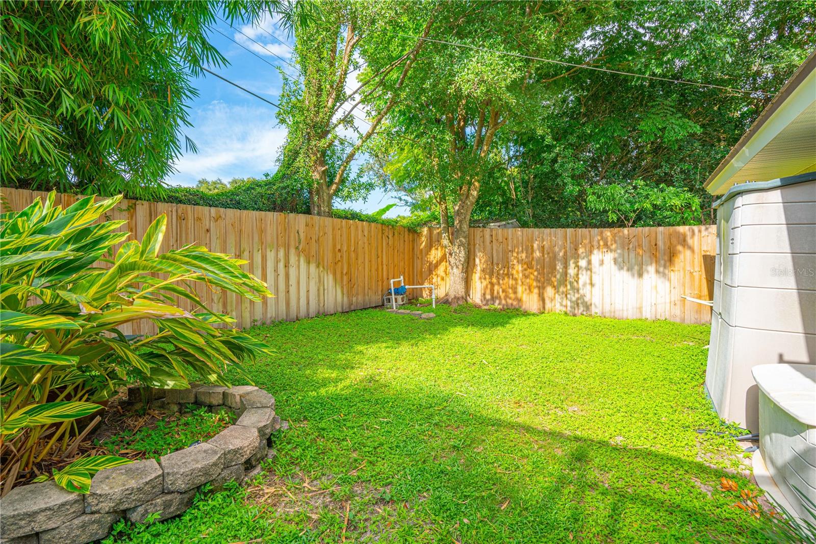 Image 74 of 81 For 2417 Pershing Oaks Place