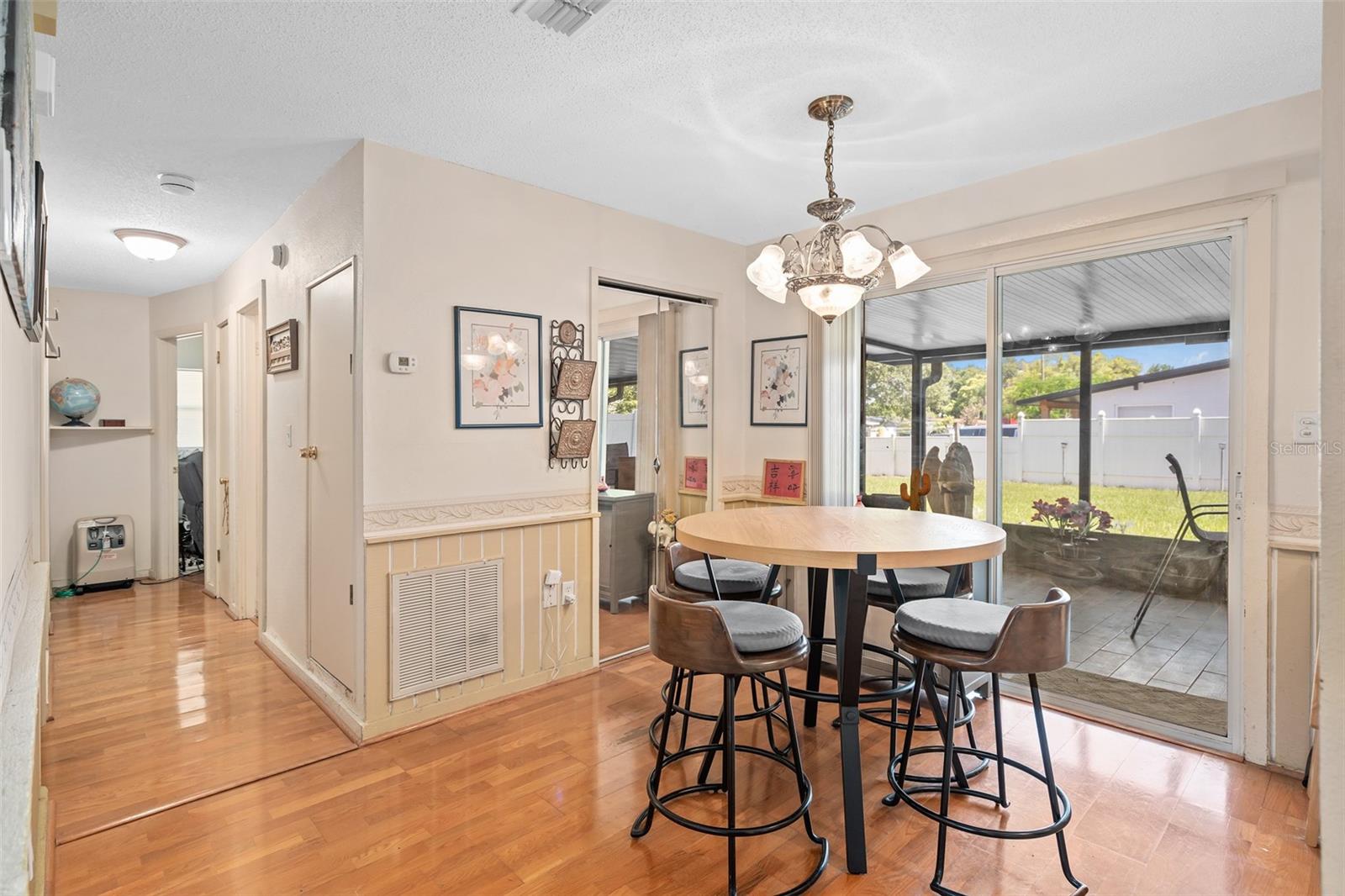 Image 7 of 31 For 4807 Turnbull Drive