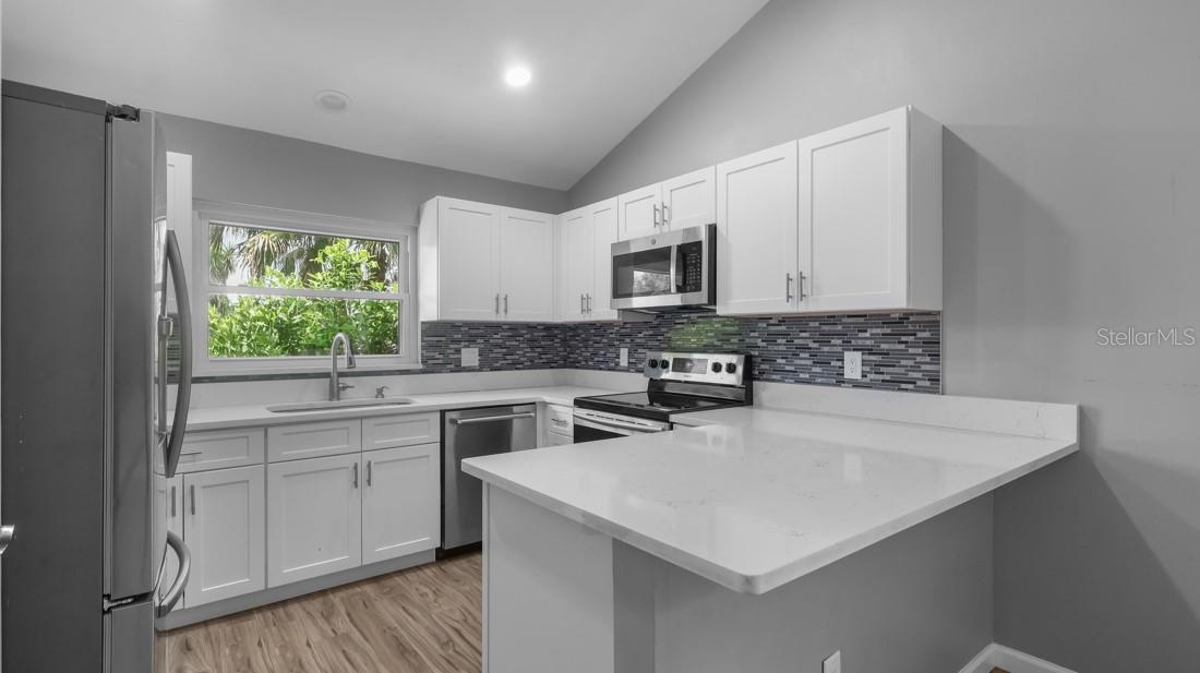Image 14 of 37 For 1049 Neely Street