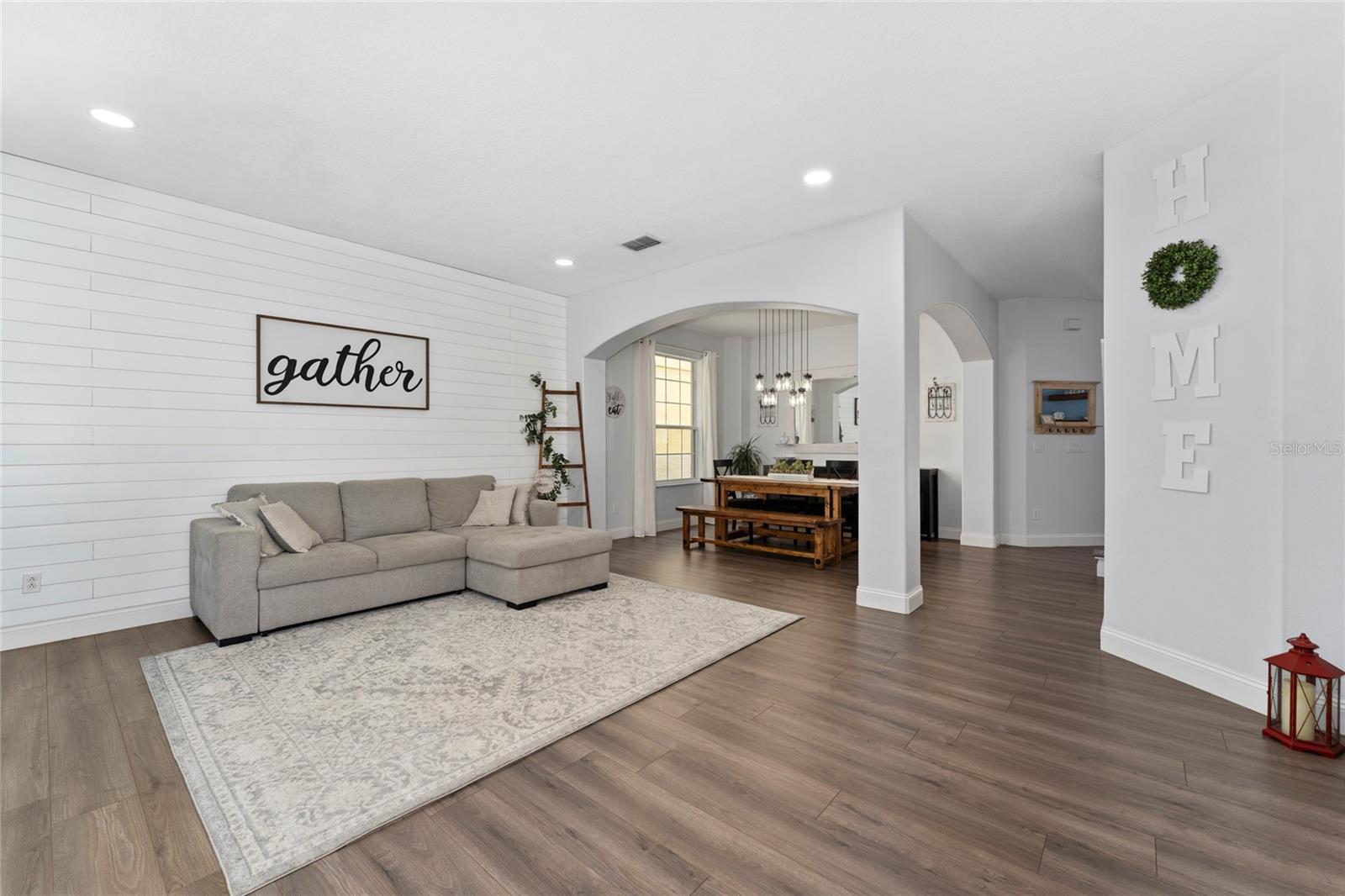 Image 14 of 49 For 13204 Hatherton Circle