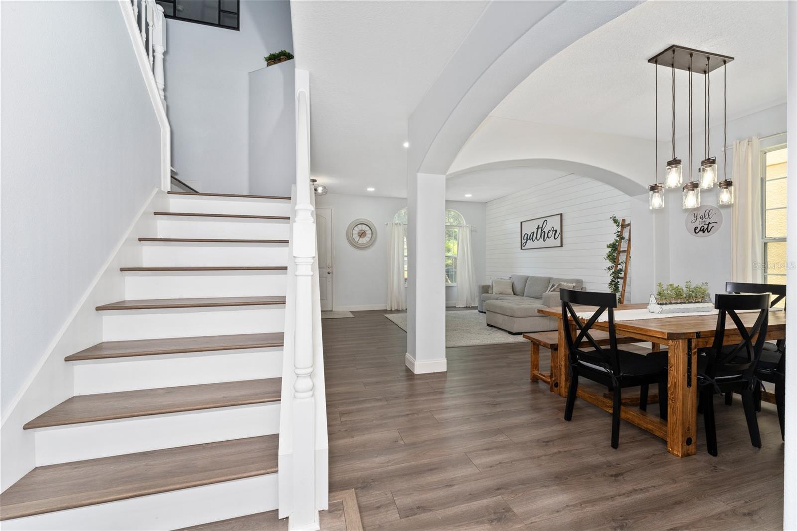 Image 16 of 49 For 13204 Hatherton Circle