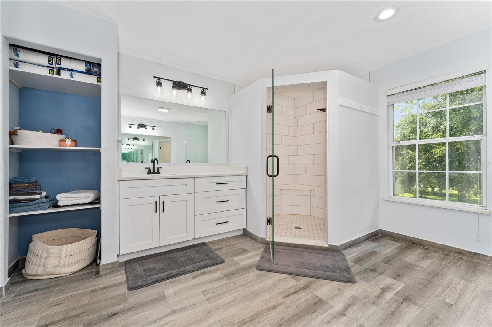 Image 29 of 49 For 13204 Hatherton Circle