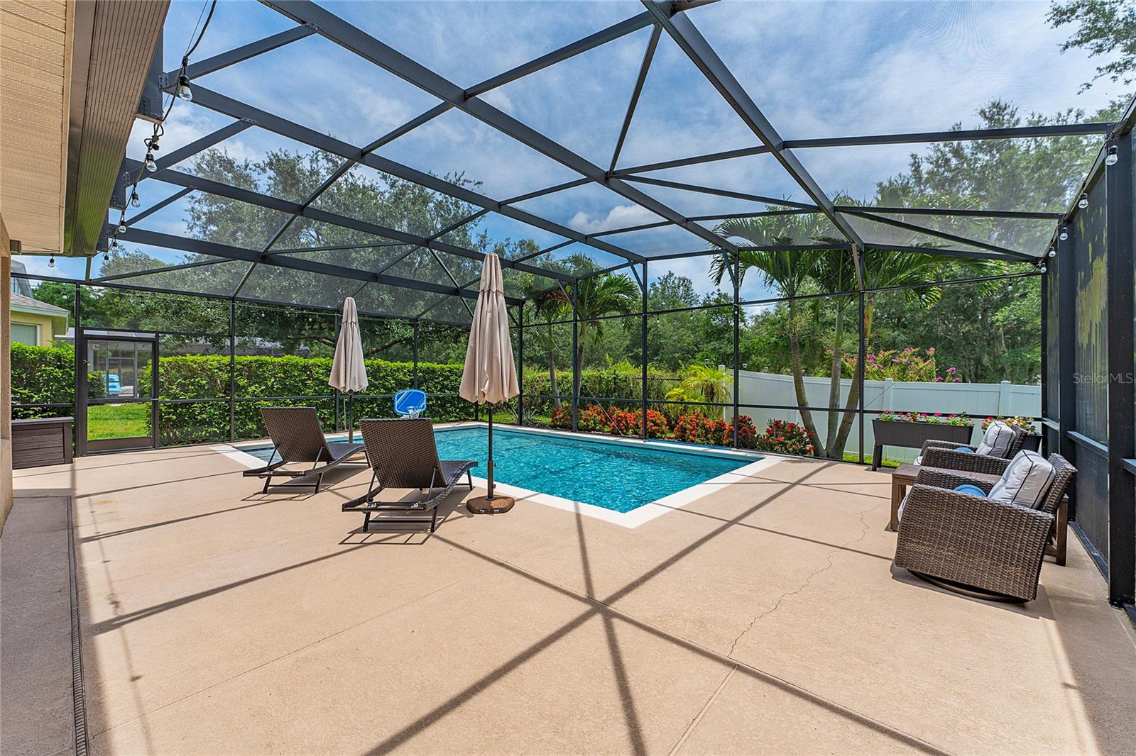 Image 39 of 49 For 13204 Hatherton Circle