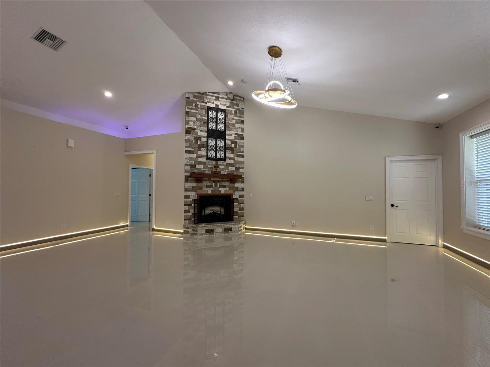 Image 15 of 89 For 3111 Rambler Avenue