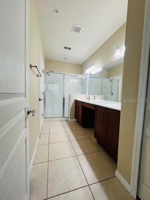 Image 11 of 16 For 8317 Bella Vida Circle
