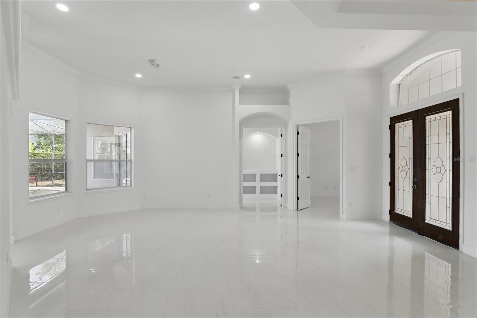 Image 10 of 52 For 5224 Vistamere Court