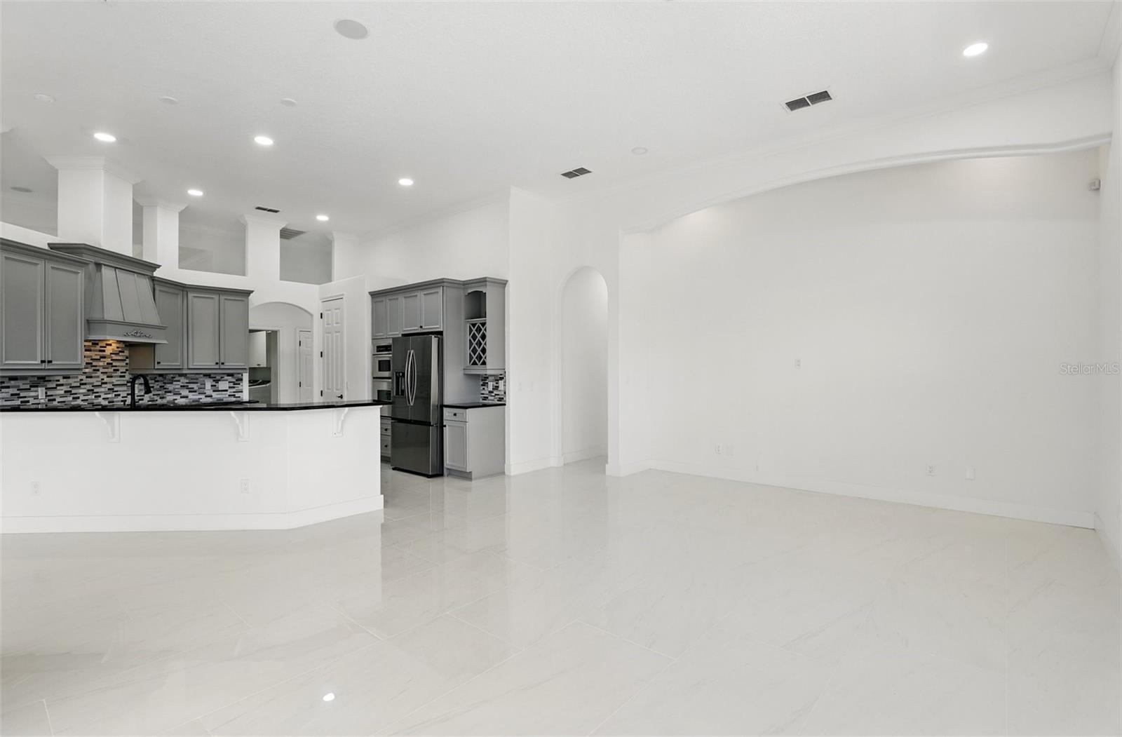 Image 17 of 52 For 5224 Vistamere Court