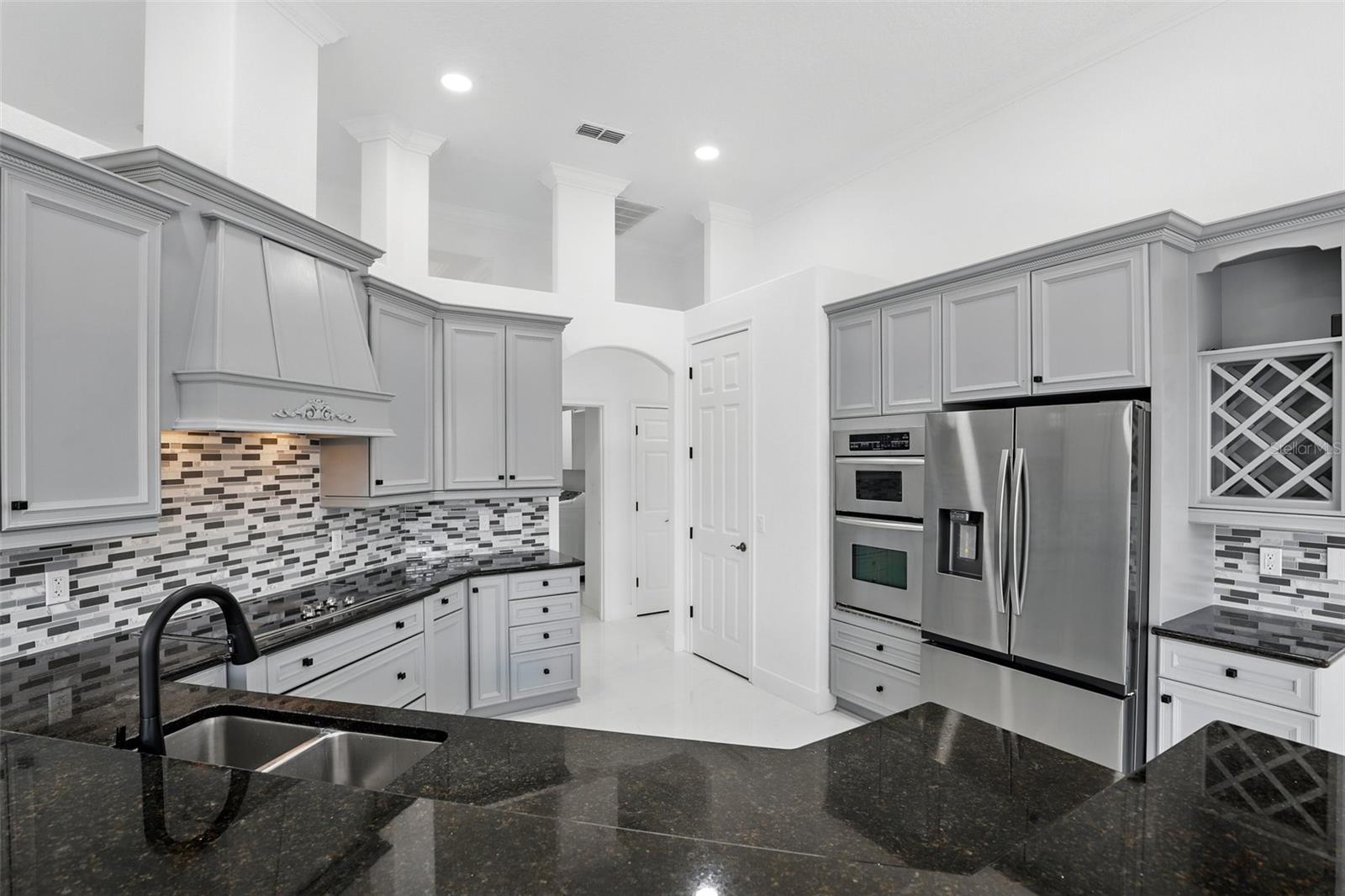 Image 20 of 52 For 5224 Vistamere Court