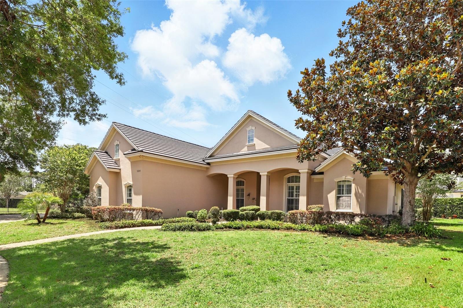 Image 3 of 52 For 5224 Vistamere Court