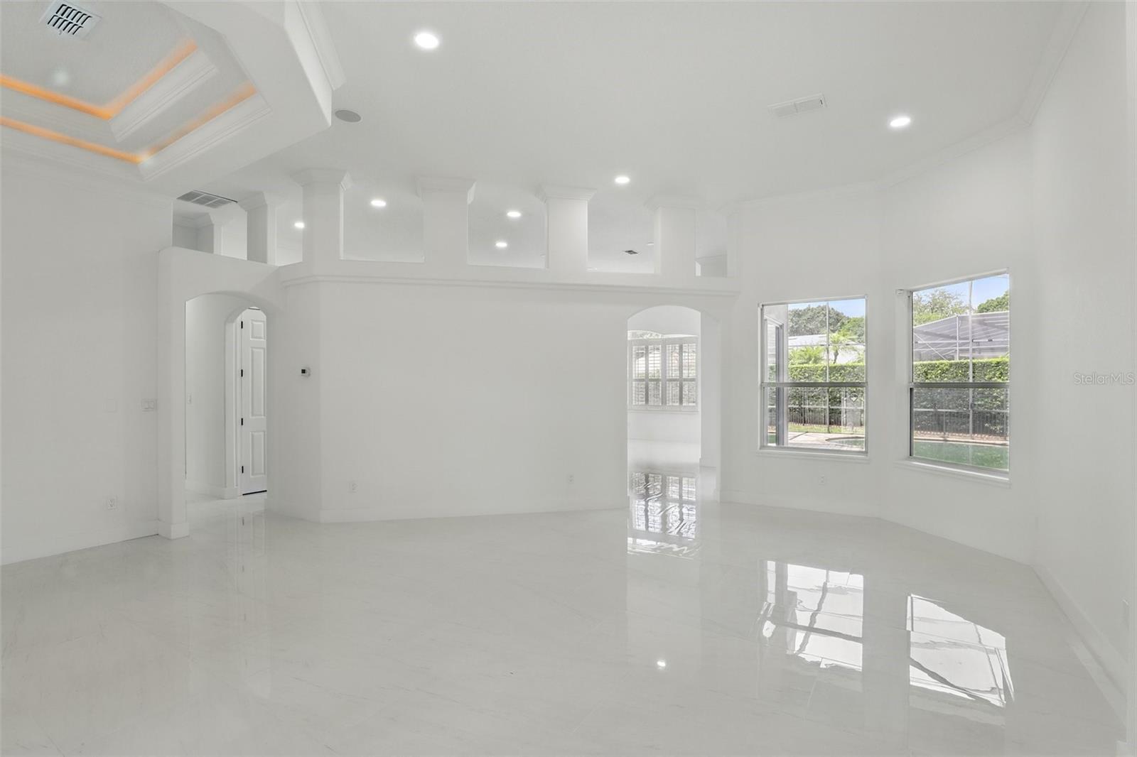 Image 7 of 52 For 5224 Vistamere Court