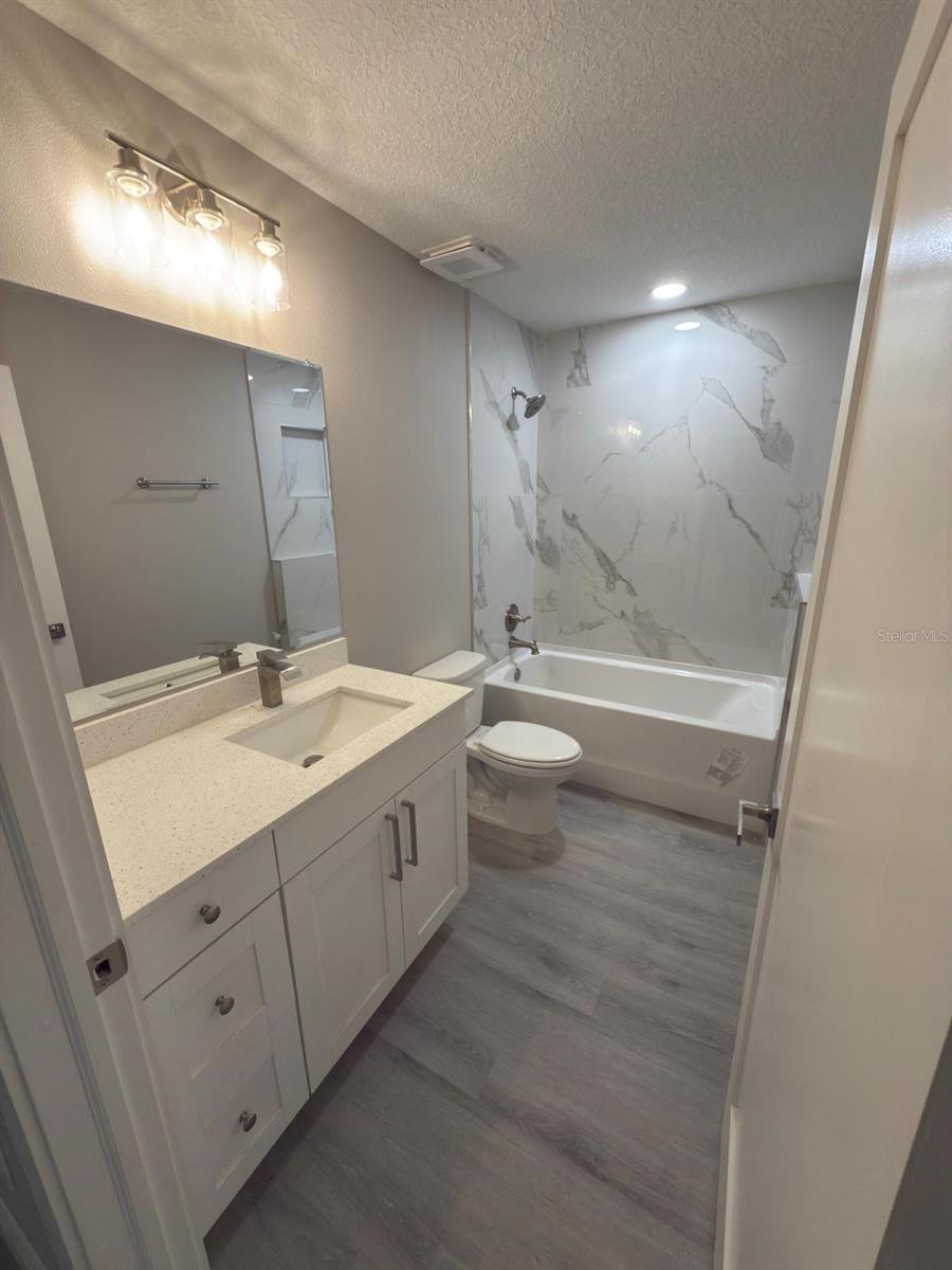 Image 15 of 17 For 14706 112th Place