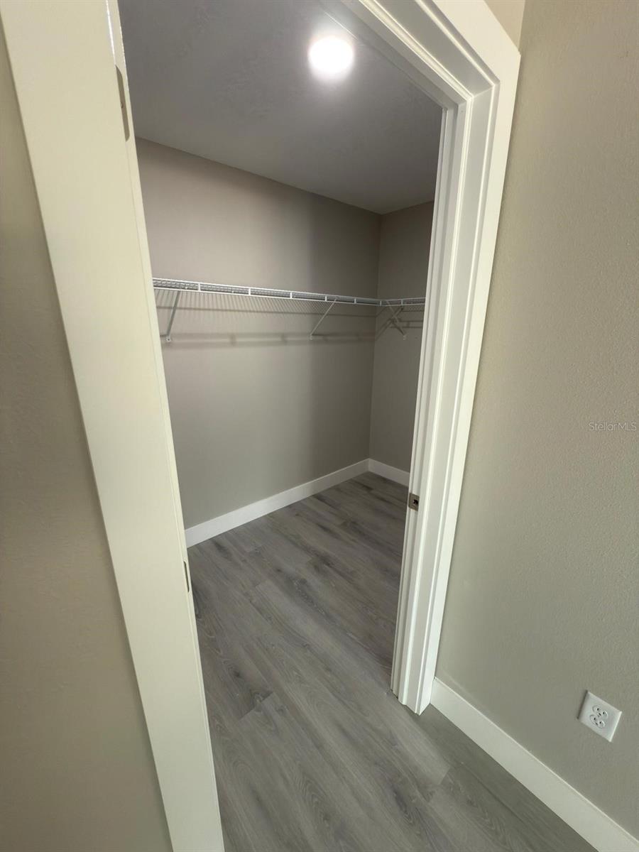 Image 5 of 17 For 14706 112th Place
