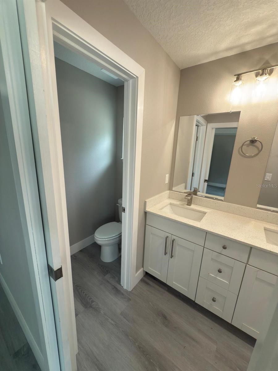 Image 8 of 17 For 14706 112th Place
