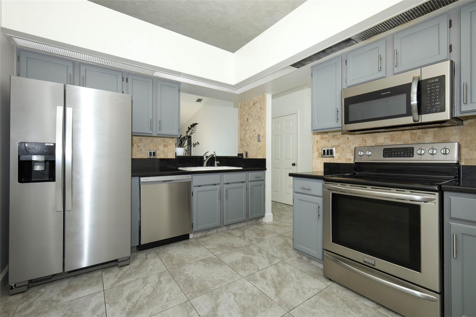 Image 12 of 43 For 945 Norfolk Court
