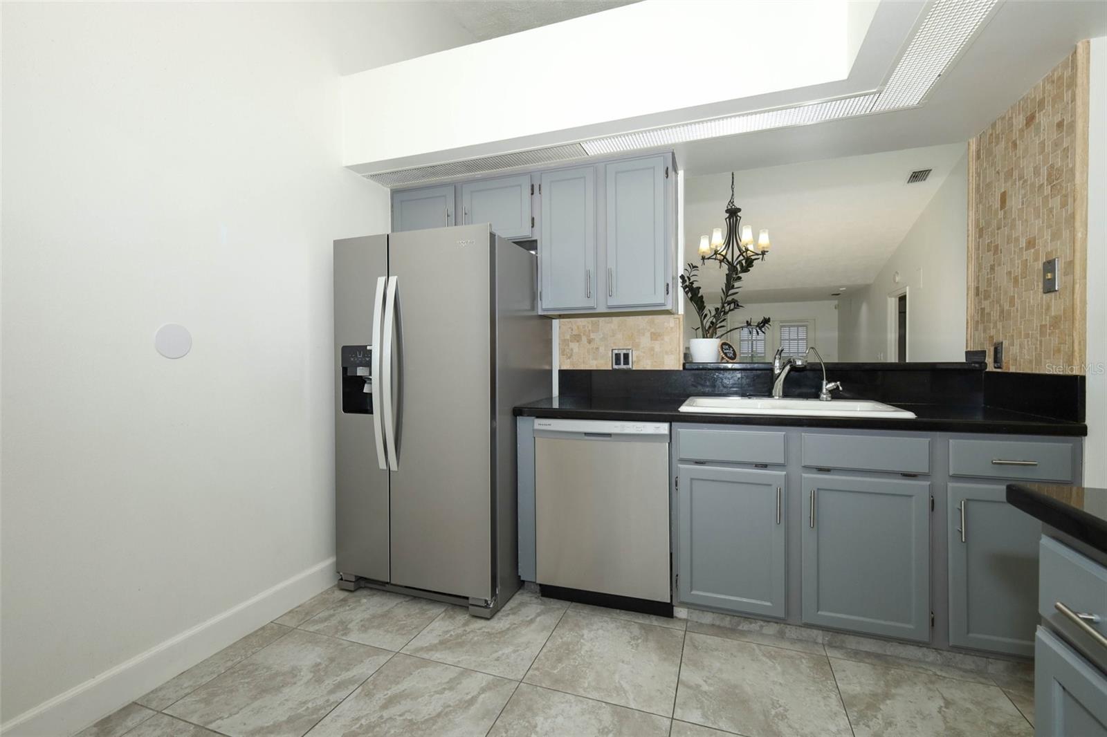 Image 13 of 43 For 945 Norfolk Court