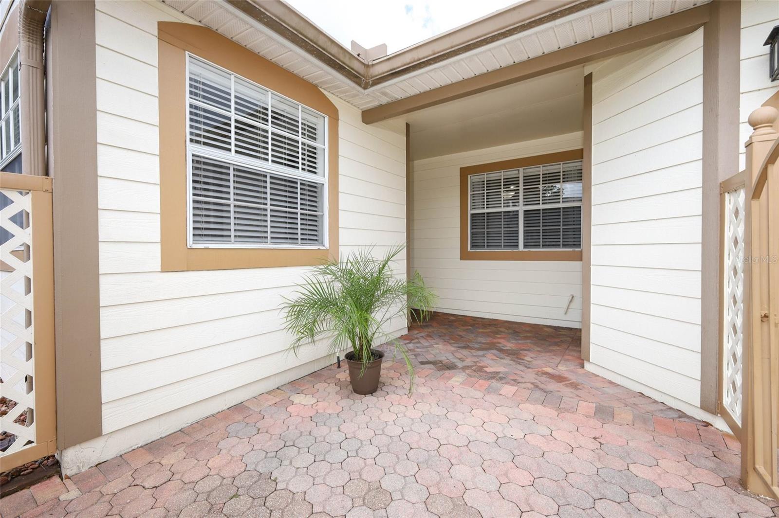 Image 4 of 43 For 945 Norfolk Court