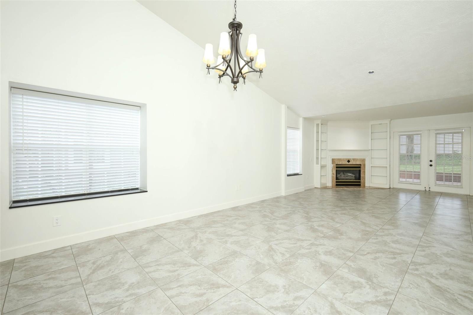 Image 7 of 43 For 945 Norfolk Court