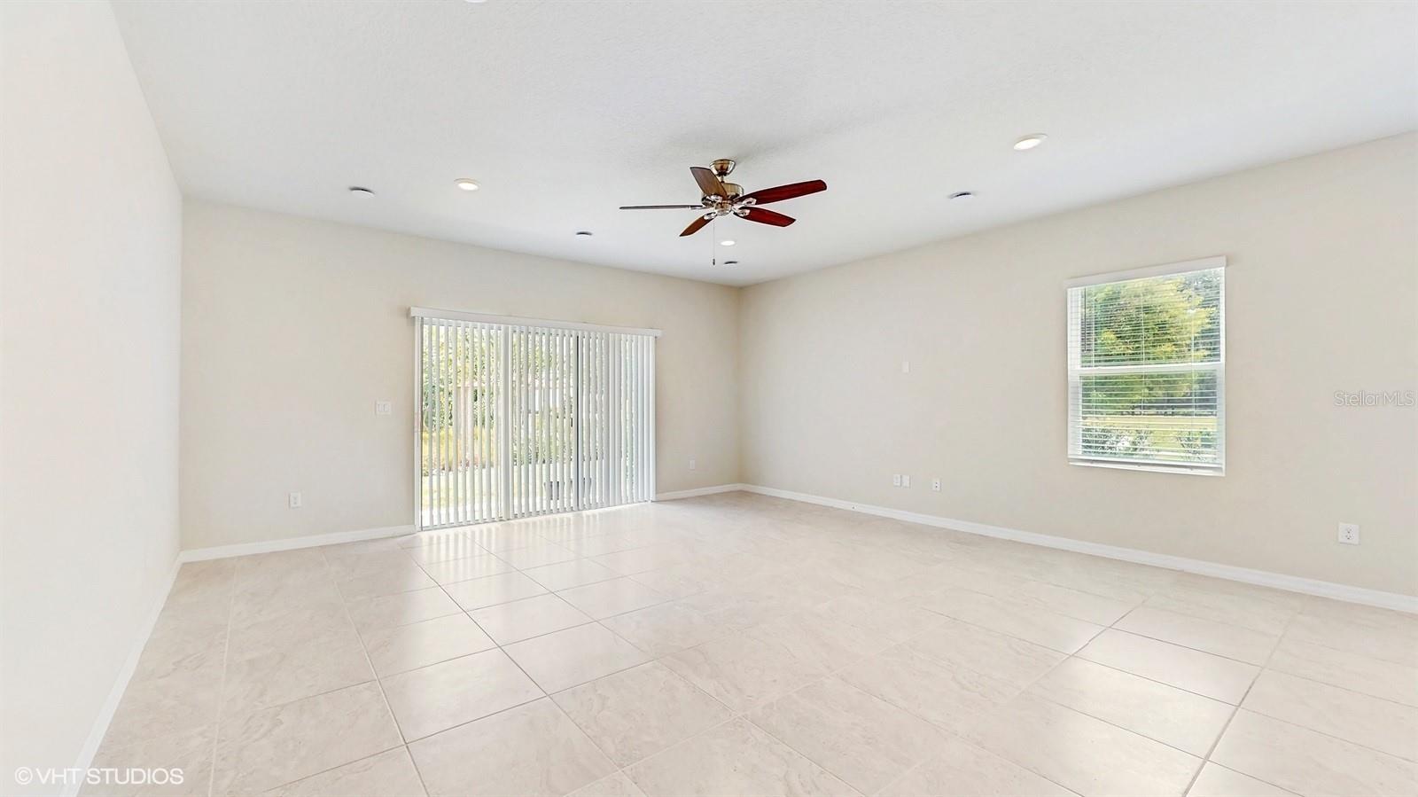 Image 5 of 28 For 4501 Sparkling Shell Avenue